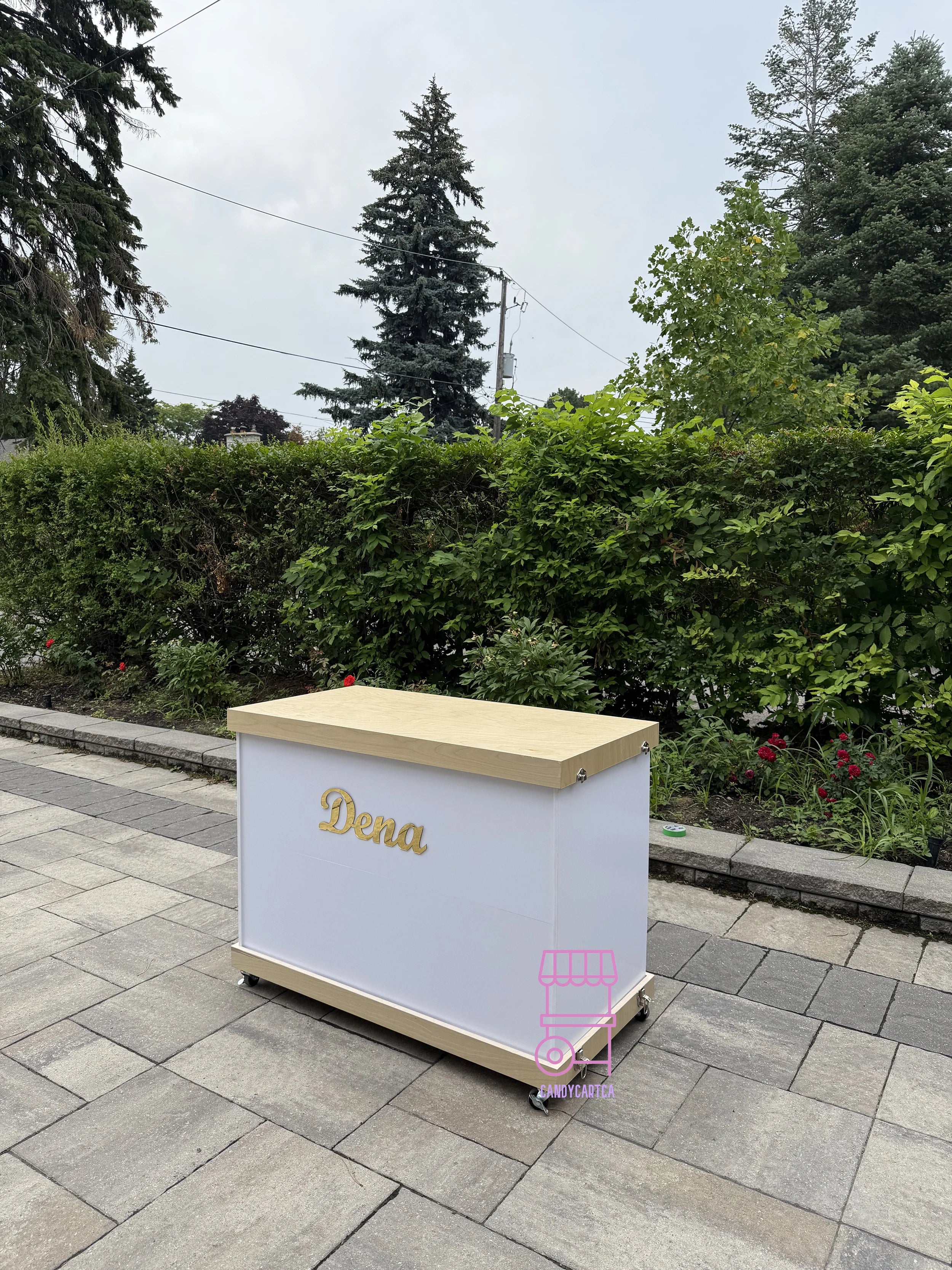 White Mobile Bar – Snack & Beverage Station